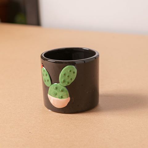 Foto tazza da usare come vaso per cactus e piante grasse